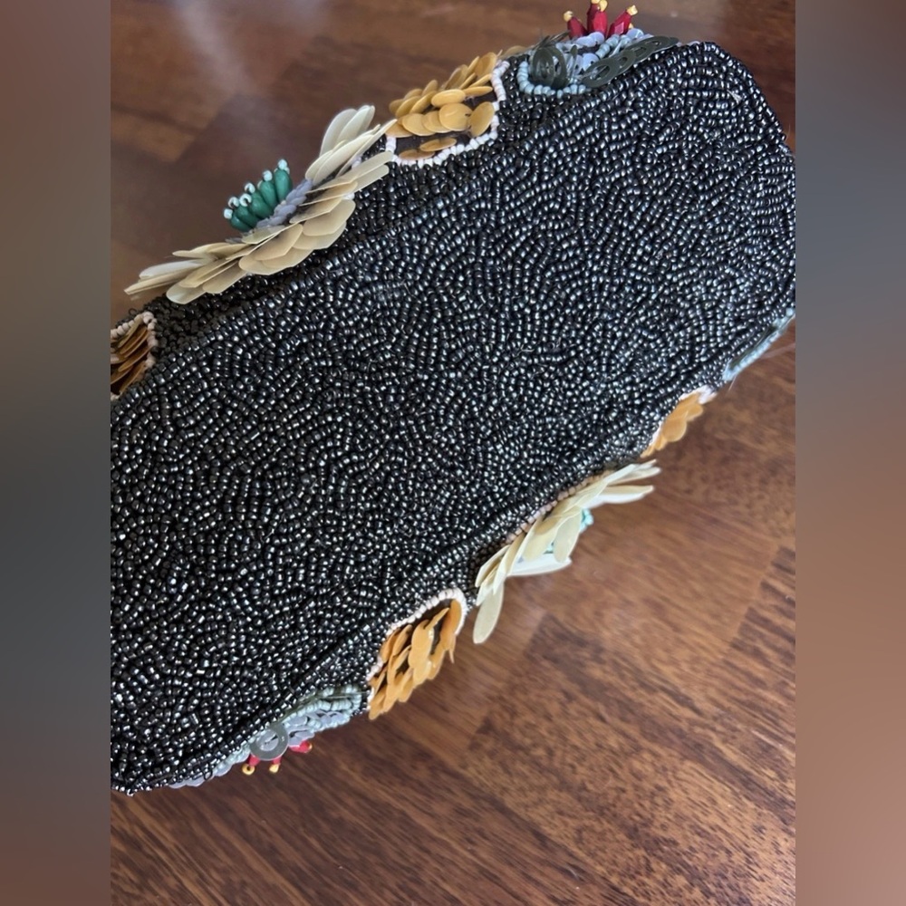 Zara adorable Beaded Chain Shoulder Bag Purse in Multicolor flower detail NEW - Picture 10 of 17